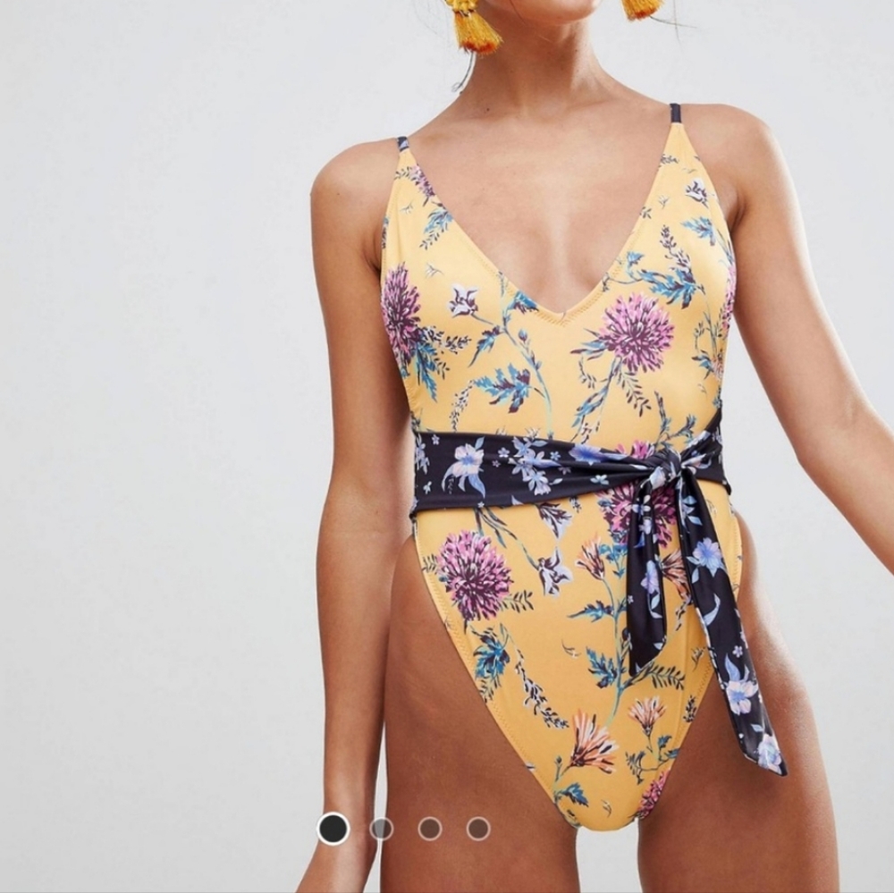 River Island Tie front mixed floral print swim US4/UK8